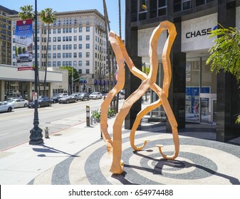 Modern sculpture at Wilshire Blvd in Beverly Hills - LOS ANGELES / CALIFORNIA - APRIL 20, 2017