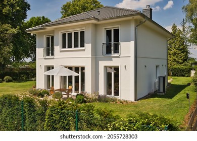 Modern Single Family House In A Green Landscape 