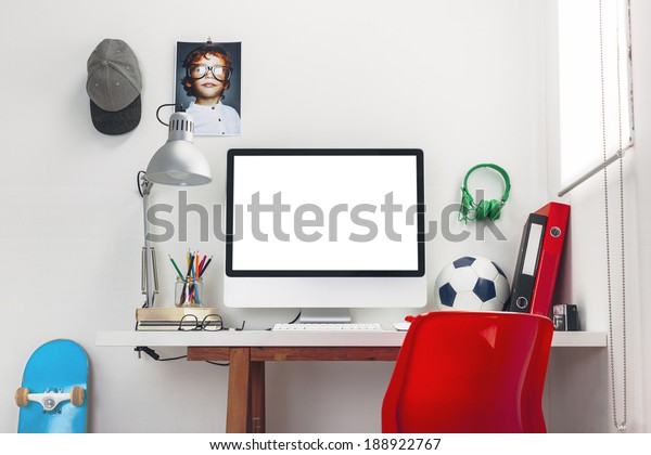 desk for childs bedroom