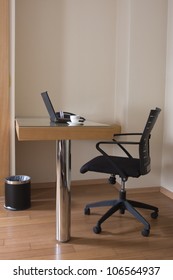 Modern Study Room With Chair And Desk