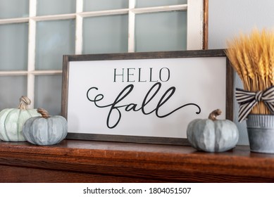 Modern Stylish Fall Decorations For The Home In Neutral Colors