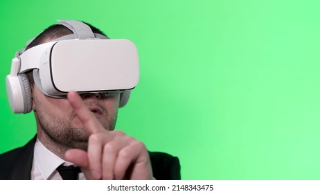 Modern virtual reality visual technology in the office, Glass Over Chroma Kay Gren Streen