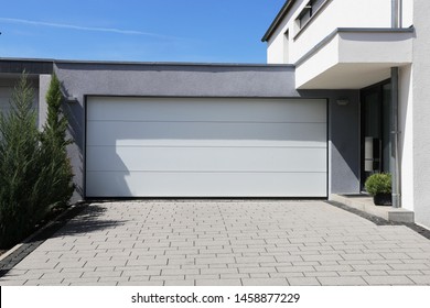 Imagenes Fotos De Stock Y Vectores Sobre Residential Garage