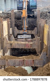 Modular Trench Shielding System, Excavation Safety. Trench Box Shoring Method, Safe System Of Work.