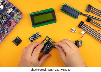 Modules of the electronic designer for training.