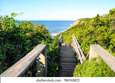 Mohegan Bluffs In Rhode Island