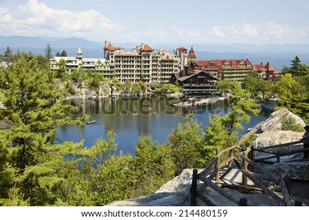 Mohonk Mountain House Resort (built in 1879) and Mohonk Lake, Shawangunk Mountains, New York State, U.S.A. 