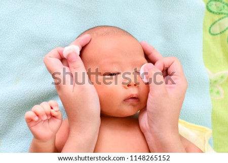 dirty mom thumb Dirty mom thumb