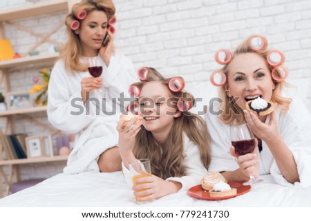 hair curlers sex mom Hair curlers sex mom