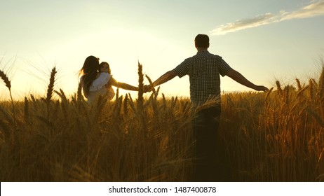 22,893 Children holding hands on sunset Images, Stock Photos & Vectors ...