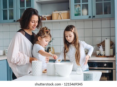 Mom Two Daughters Cook Together Kitchen Stock Photo 1215469345 ...