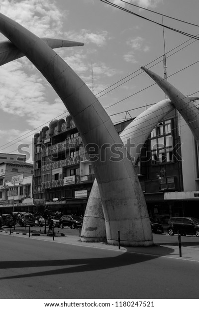 Mombasa, Kenya - September 18, 2017: Street in\
Mombasa, metal elephant\
tusks