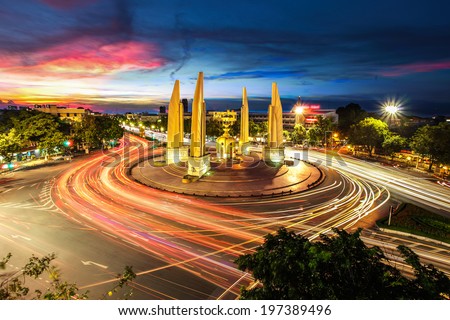 Moment of Democracy monument at Dusk (Bangkok, Thailand)