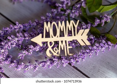 Mommy And Me Sign On Purple Hanging Berry Stem