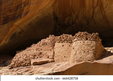 Monarch Cave Ruin In Butler Wash, Comb Ridge, Utah