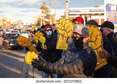 Moncton, New Brunswick, Canada 11.05.2021: CUPE Picket Rally In New Brunswick Demanding Negotiations And Bargaining With Premier Higgs Government. Province-wide Strike. Striking Government Employees