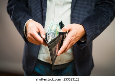 17,827 Wallet full of money Images, Stock Photos & Vectors | Shutterstock