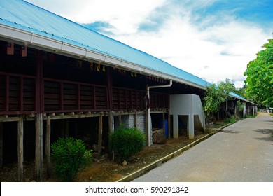 MONGKOS - FEBRUARY 20: Bidayuh Longhouse On 20 February 2017 At Mongkos. The Bidayuh, Tribe Of Dayaks Are Living Together In Wooden Longhouses.