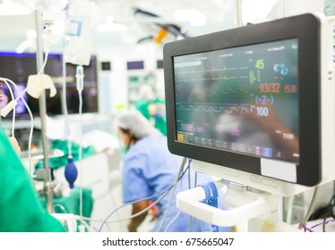 Monitor Heart Rate For Surgery In Operate Room.