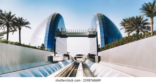 Monorail Station Palm Jumeirah Dubai Uae Stock Photo 2198768689 ...