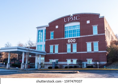 Monroeville, Pennsylvania, USA 12/22/19 The UPMC Multi Specialty Center On Oxford Drive. UPMC Is The University Of Pittsburgh Medical Center