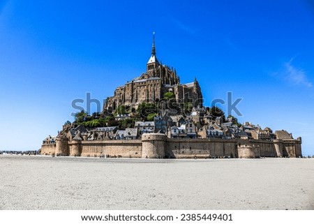 Mont Saint MIchel from the front.
