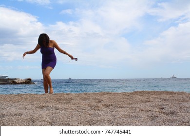 Monte Carlo Monaco 06182017 Tourist Woman Stock Photo 747745441