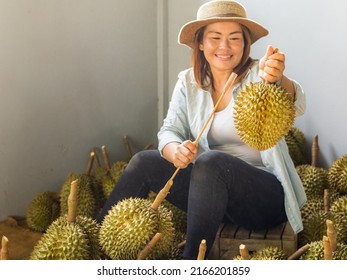 Monthong Durian In The Hands Of The Seller At The Market