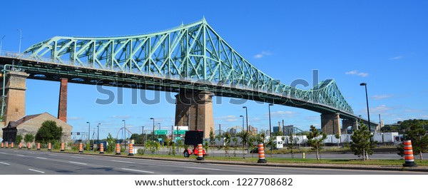 MONTREAL CANADA\
09 17 2016:The Jacques Cartier Bridge is a steel truss cantilever\
bridge crossing the Saint Lawrence River from Montreal to Longueuil\
in Montreal, Quebec,\
Canada