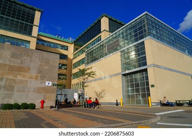 MONTREAL, CANADA -16 SEP 2022- View Of The Campus Of The Universite De Montreal, A French Language University Located In The Cote-des-Neiges Neighborhood On Mount Royal In Montreal, Canada.