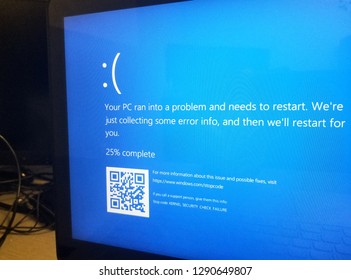 18,609 Windows blue screen Images, Stock Photos & Vectors | Shutterstock