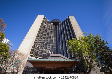 MONTREAL, CANADA - NOVEMBER 5, 2018: Evo Montreal Logo In Front Of Their Main Residence In Montreal, Quebec. Evo Is A Brand Of Student Housing Residence In Dowtown Montreal

