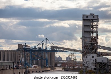 MONTREAL, CANADA - NOVEMBER 7, 2018: Decayed And Abandoned Complex Of Montreal Flour Silos And Silo #5, A Symbol Of The Former Industrial Revolution Past Of The Port Of Montreal

