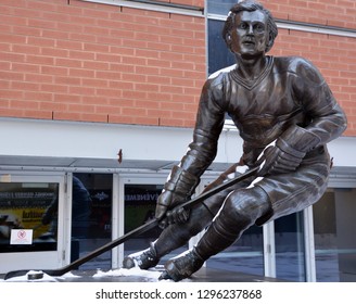 MONTREAL QUEBEC CANADA 01 22 2019: Statue Of Guy Lafleur In Front The Bell Center. Lafleur Is The All-time Leading Scorer In Canadiens History, Notching 1,246 Points.