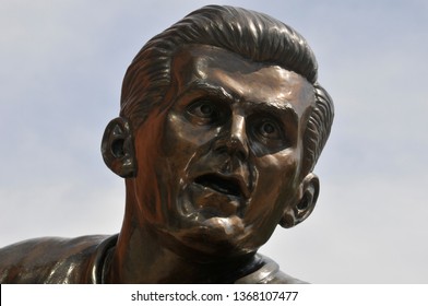 MONTREAL QUEBEC CANADA 01 22 2012: Statue Of Maurice Richard In Front The Bell Center. The 