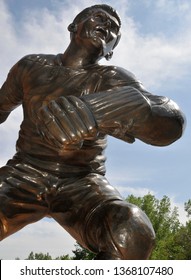 MONTREAL QUEBEC CANADA 01 22 2012: Statue Of Maurice Richard In Front The Bell Center. The 