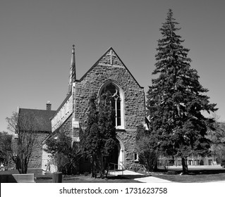 MONTREAL QUEBEC CANADA 05 12 2020: Church Of Mount Royal United. We Are A Community Of Faith, Made Up Of People From All Walks Of Life Who Find In Jesus Christ A Way Of Life As God 