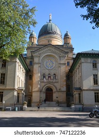 MONTREAL QUEBEC CANADA 10 13 2017: Front Door Of The Dawson College 11 Years After Shooting Occurred On September 13, 2006 At Dawson College, A CEGEP Located In Downtown Montreal, Quebec, Canada.