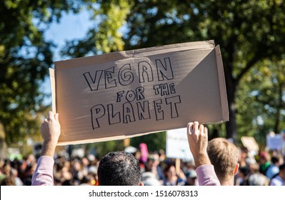 MONTREAL, QUEBEC, CANADA -  SEPTEMBER 27, 2019 : Montreal Climate March At Park Avenue. Young People Protesting And Demanding Politicians Adopt A Climate Action Plan To Reduce Carbon Dioxide Emissions