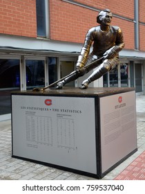 MONTREAL-CANADA 11 19 2017: Statue Of Guy Lafleur In Front The Bell Center. Lafleur Is The All-time Leading Scorer In Canadiens History, Notching 1,246 Points.