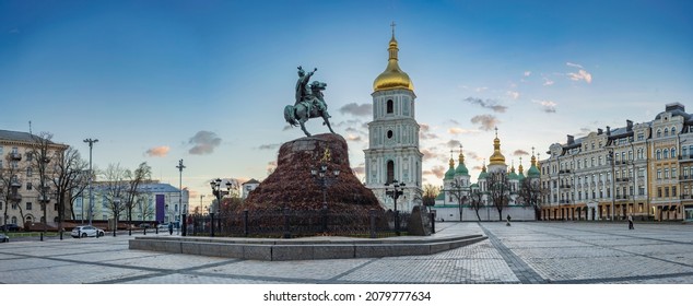 Monument to Bohdan Khmelnitsky with St. Sophia Cathedral in the background in Kiev, Ukraine