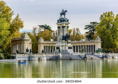 882 Famous Monument Alfonso Xii Madrid Images, Stock Photos & Vectors ...