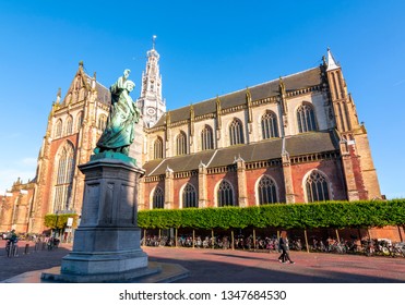 Monument to Laurens Janszoon Coster and Cathedral of St. Bavo on Market square, Haarlem, Netherlands