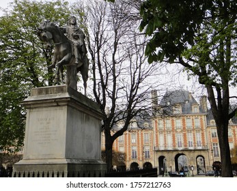 Monument Of Louis XIII At Place Des Vosges, Paris, France.