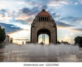 Monument To The Mexican Revolution (Monumento A La Revolucion) - Mexico City, Mexico