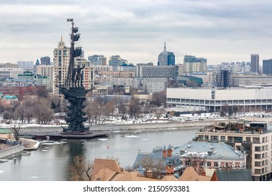 Monument To Peter The Great By Zurab Tsereteli In Moscow