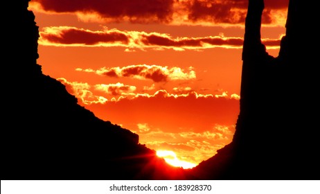 Monument Valley 06 Sunrise Left & Right Mitten Butte Arizona and Utah