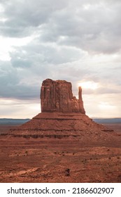 Monument Valley East Mitten Butte