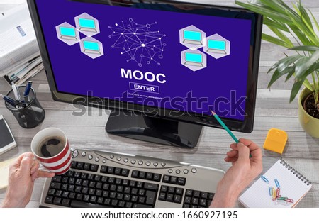 Mooc concept on a computer screen