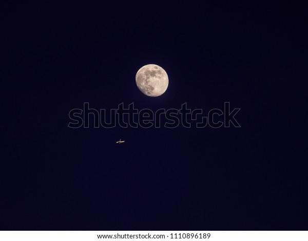 moon and\
airplane